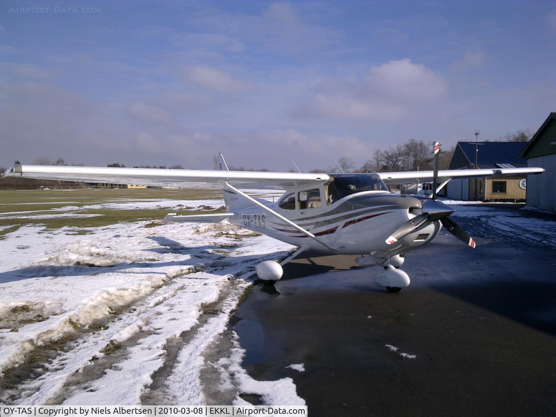 OY-TAS, 2005 Cessna T182T Turbo Skylane C/N T18208367, Picture taken just after first fligth with OY registration