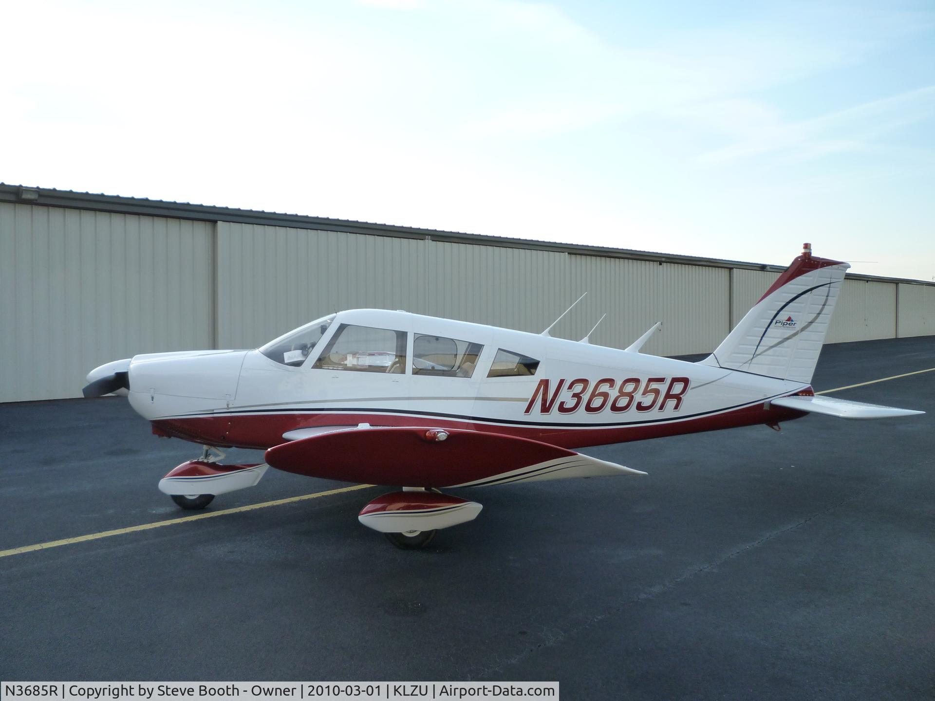 N3685R, 1970 Piper PA-28-180 C/N 28-5787, At Lawrenceville KLZU