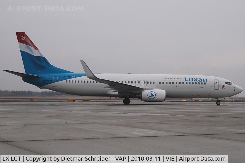LX-LGT, 2000 Boeing 737-8K5 C/N 28228, Luxair Boeing 737-800