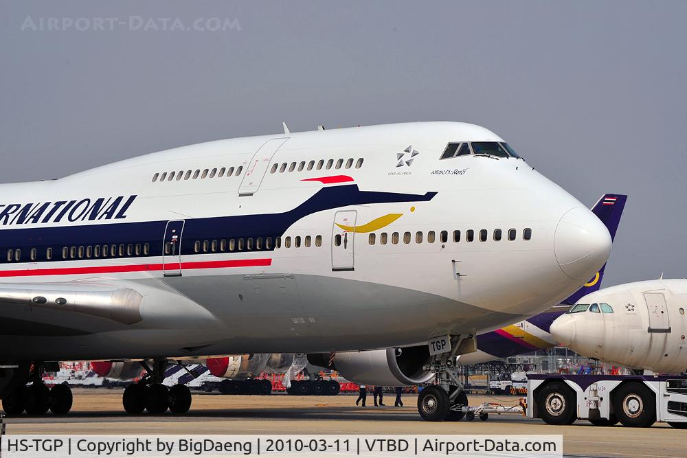 HS-TGP, 1994 Boeing 747-4D7 C/N 26610, Towed to holding point runway 21R to start engine for flight test