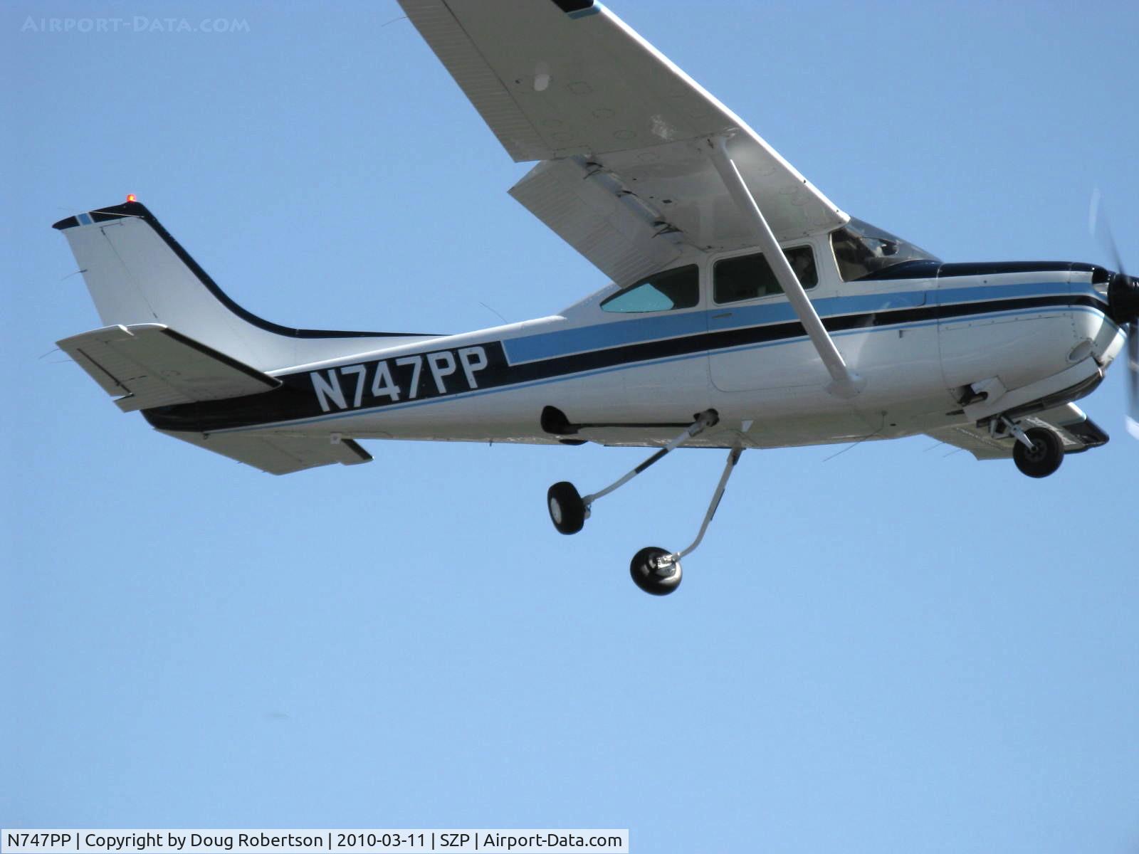 N747PP, 1980 Cessna 182R Skylane C/N R18201587, 1980 Cessna R182 SKYLANE RG, Lycoming O-540-J3C5D direct drive engine, 235 Hp at 2,400 rpm, takeoff climb Rwy 22, gear in retraction
