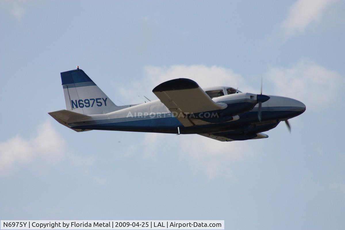 N6975Y, 1969 Piper PA-23-250 C/N 27-4342, 1969 PA-23