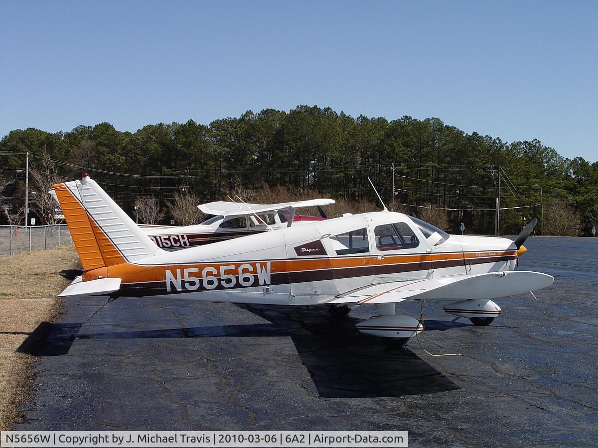N5656W, 1962 Piper PA-28-160 Cherokee C/N 28-821, N5656W back in Georgia only for a short fuel stop.  6A2 ramp.  Do you miss her Joe?