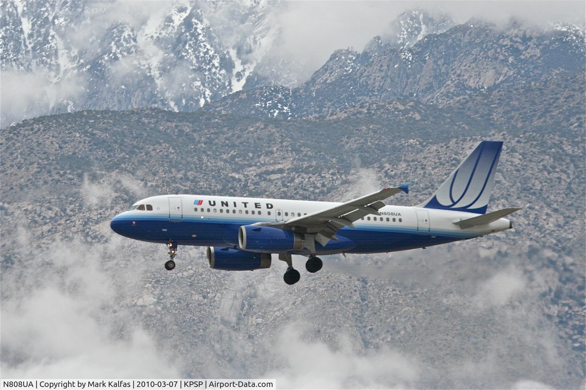 N808UA, 1998 Airbus A319-131 C/N 804, United Airlines Airbus A319-131, N808UA, UAL131 arriving 13R KPSP from KORD.