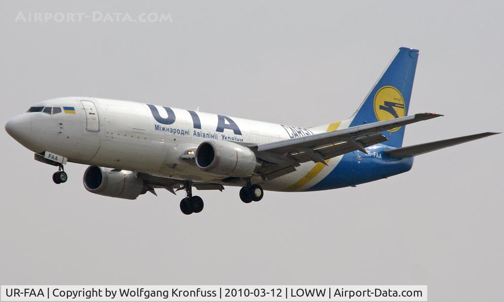UR-FAA, 1989 Boeing 737-3Y0(F) C/N 24462, UIA Cargo