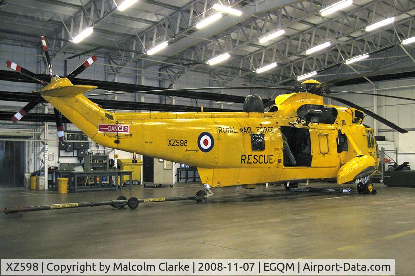 XZ598, 1978 Westland Sea King HAR.3 C/N WA864, Westland Sea King HAR3 at RAF Boulmer in 2008.