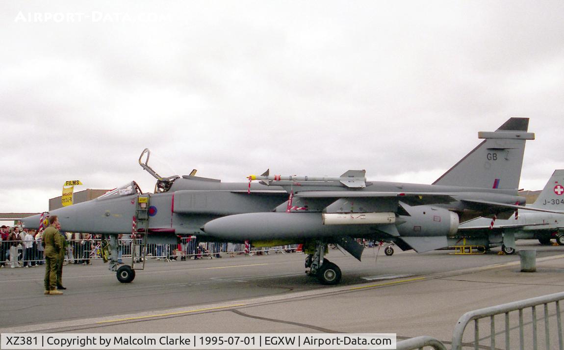 XZ381, 1977 Sepecat Jaguar GR.1A C/N S.146, Sepecat Jaguar GR1A at RAF Waddington's Air Show in 1995.