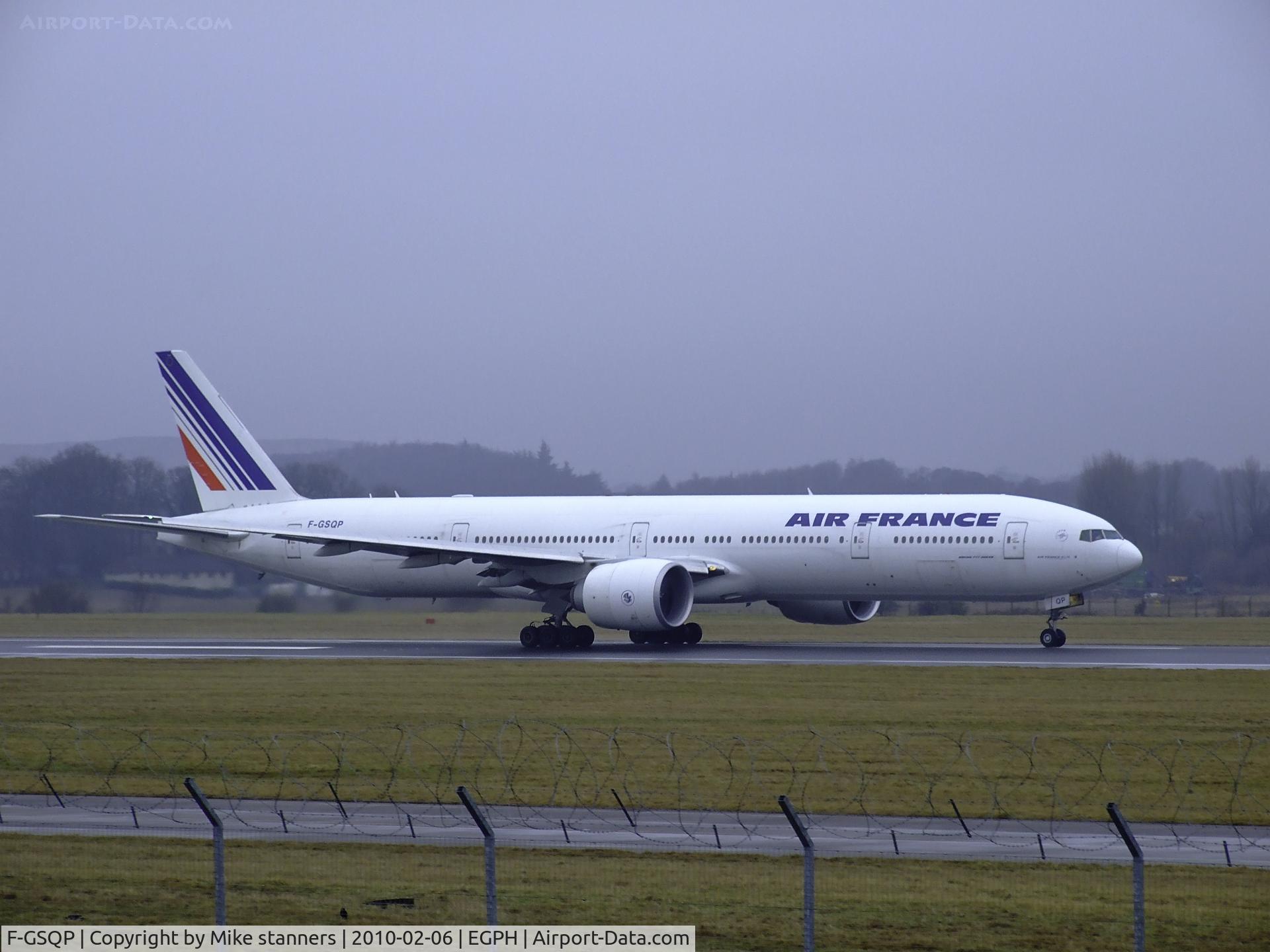 F-GSQP, 2006 Boeing 777-328/ER C/N 35676, Air france B777-300 rolls down runway 06 for departure to Paris