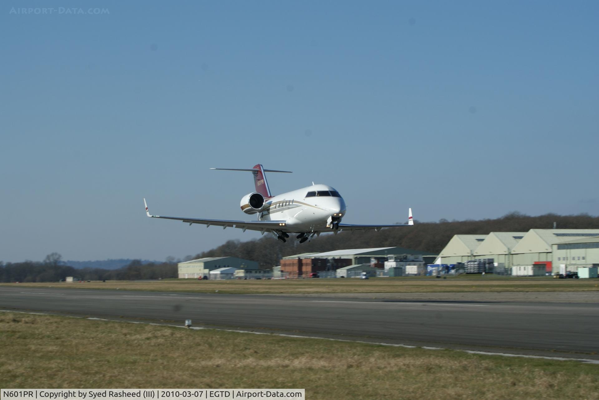 N601PR, 1985 Canadair CL-600-2A12 Challenger 601 C/N 3045, Liftoff
