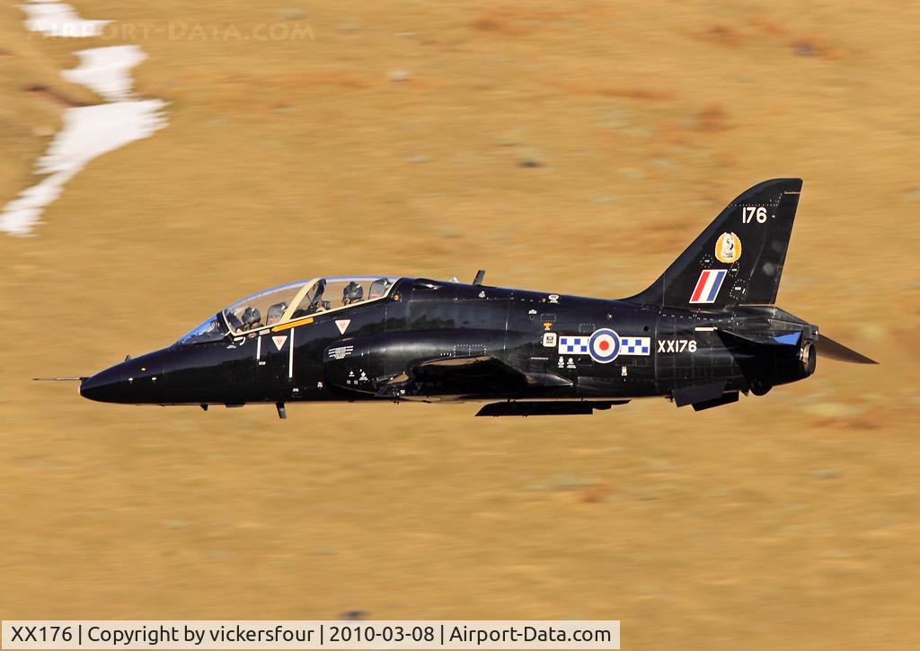 XX176, 1977 Hawker Siddeley Hawk T.1 C/N 023/312023, Royal Air Force. Operated by 19 (R) Squadron. Dunmail Raise, Cumbria.