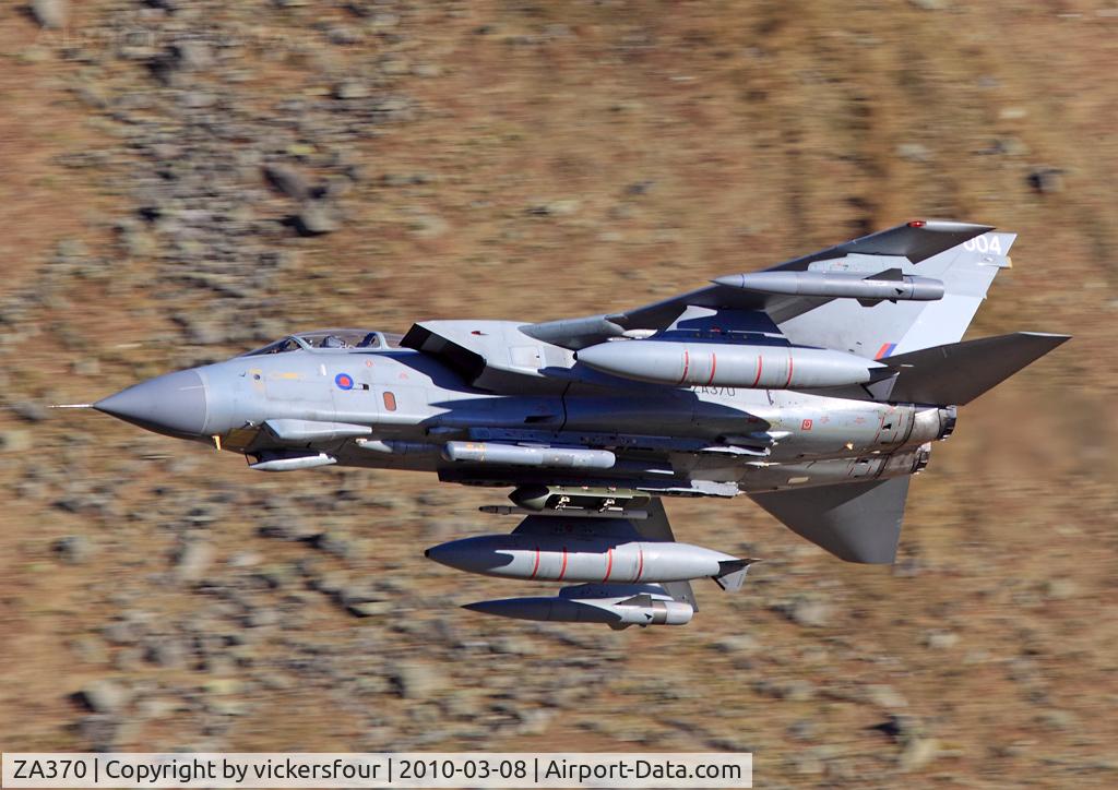 ZA370, 1982 Panavia Tornado GR.4A C/N 168/BS052/3084, Royal Air Force. Operated by the Marham Wing, coded '004'. Dunmail Raise, Cumbria.