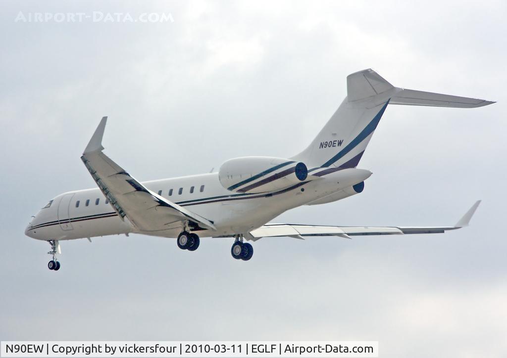 N90EW, 1999 Bombardier BD-700-1A11 Global Express C/N 9039, Privately operated