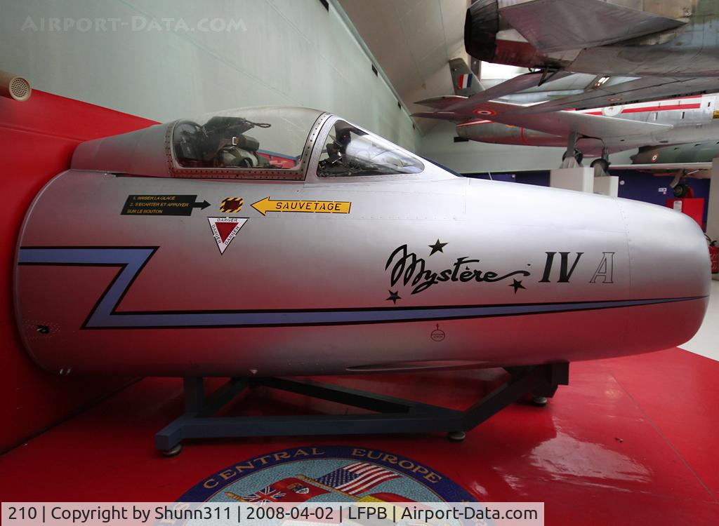 210, Dassault Mystere IVA C/N 210, Mystere IVA nose section preserved @ Le Bourget Museum