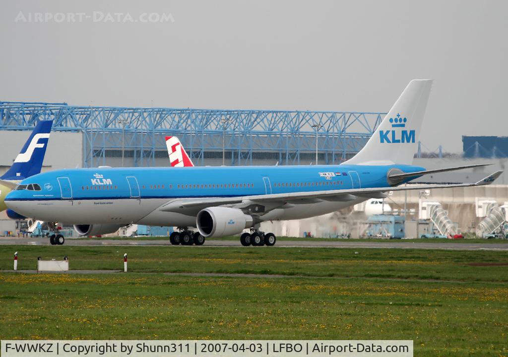 F-WWKZ, 2007 Airbus A330-203 C/N 834, C/n 0834 - To be PH-AOK