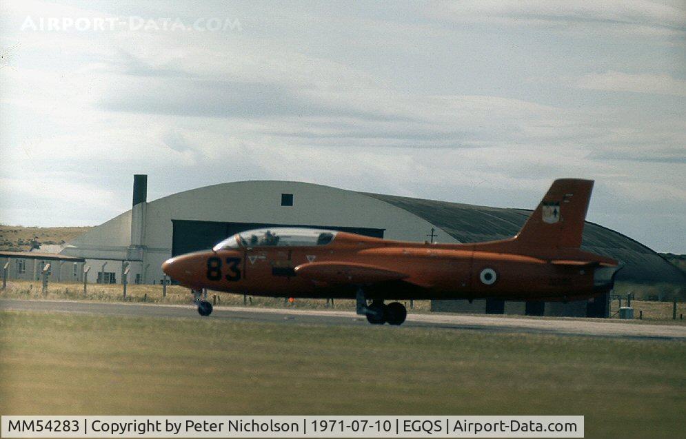 MM54283, Aermacchi MB-326G C/N 6448/189, MB.326G of Italian Air Force test unit landing after displaying at the 1971 RNAS Lossiemouth Airshow.