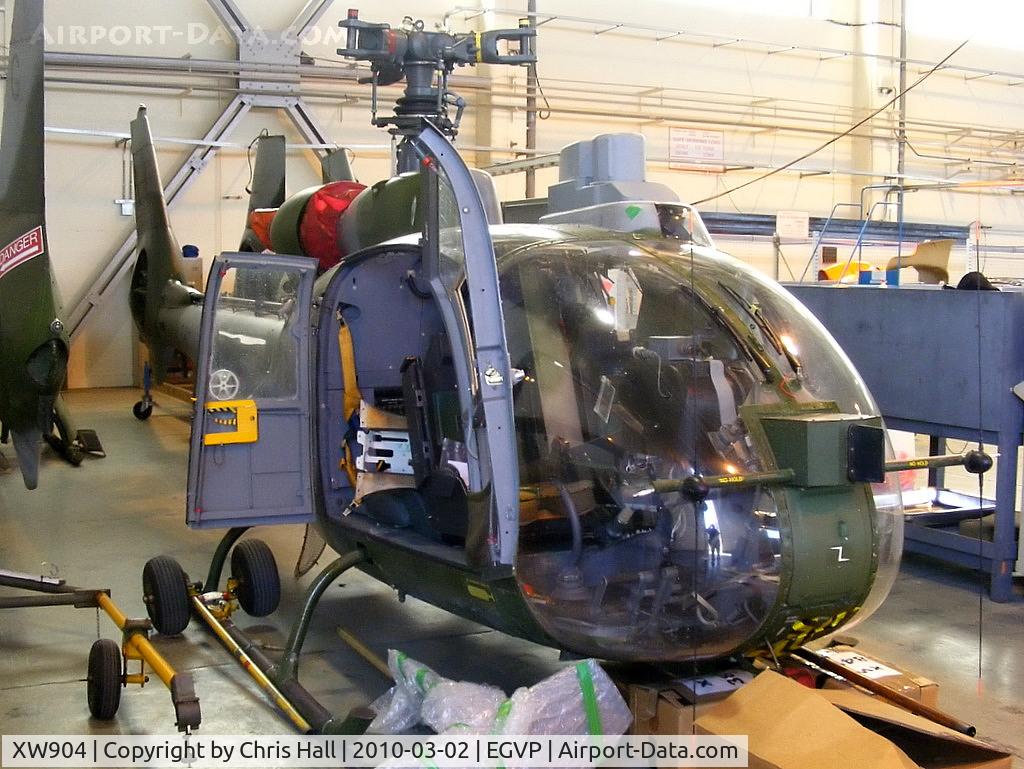 XW904, 1974 Westland SA-341B Gazelle AH1 C/N 1209, undergoing maintenance with the Gazelle Depth Support Hub