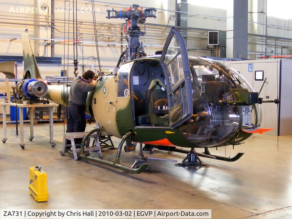 ZA731, 1980 Westland SA-341B Gazelle AH1 C/N WA1800, Westland Gazelle AH.1 undergoing maintenance with the Gazelle Depth Support Hub