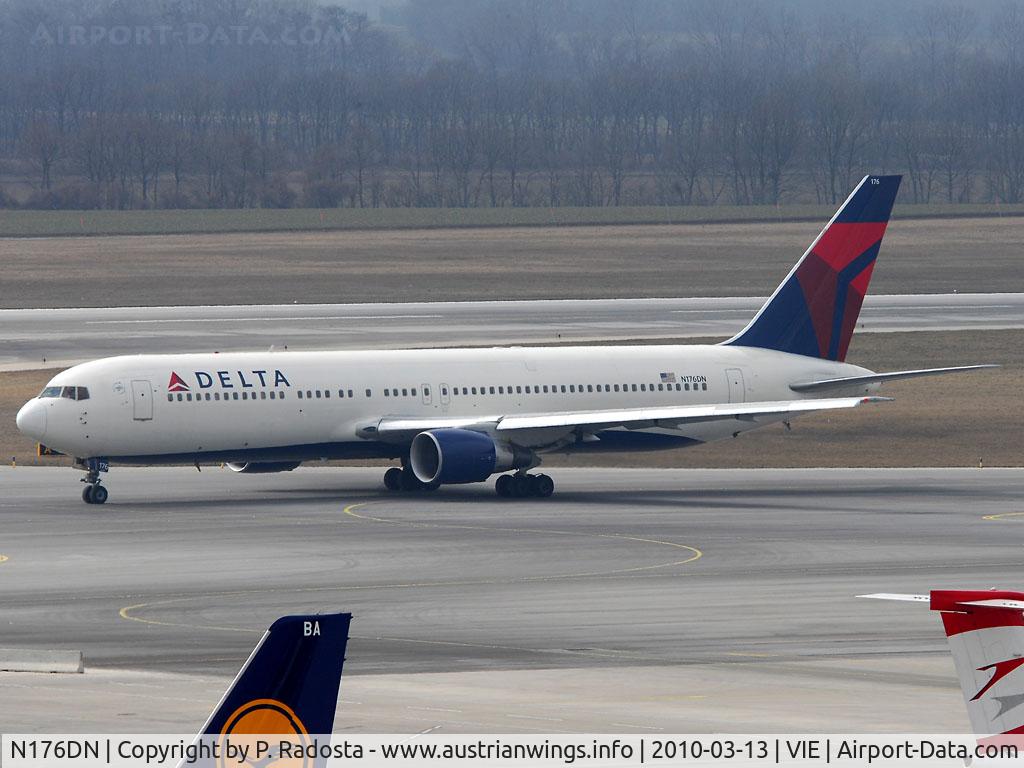 N176DN, 1990 Boeing 767-332 C/N 25061, Enroute JFK-BUD, diverted to VIE d/t mecial