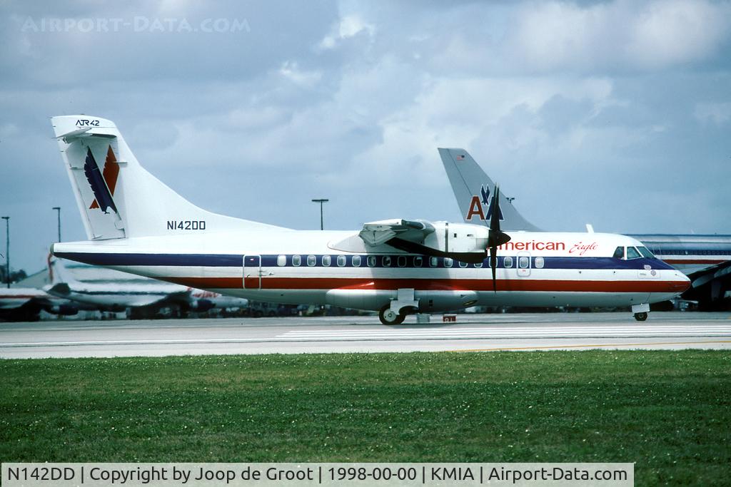 N142DD, 1987 ATR 42-300 C/N 040, ready for take off.