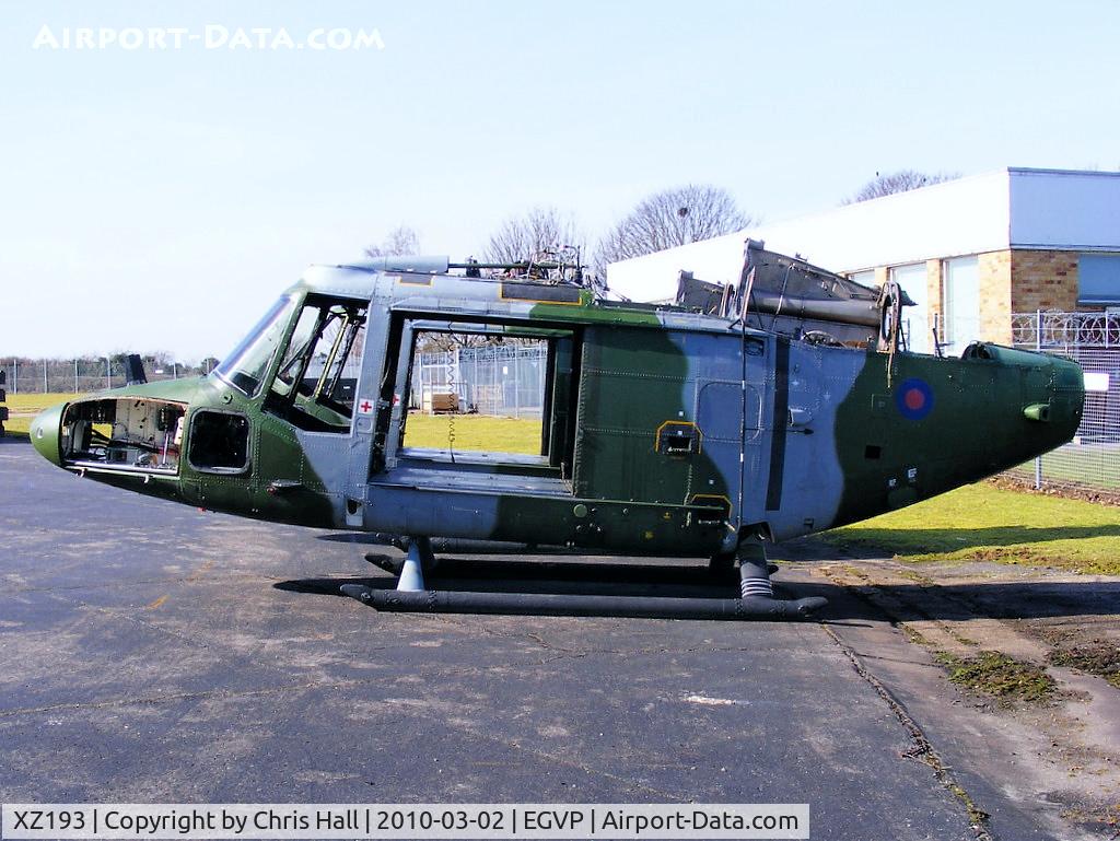 XZ193, 1978 Westland Lynx AH.7 C/N 093, Westland Lynx AH.7 stripped of all useable parts