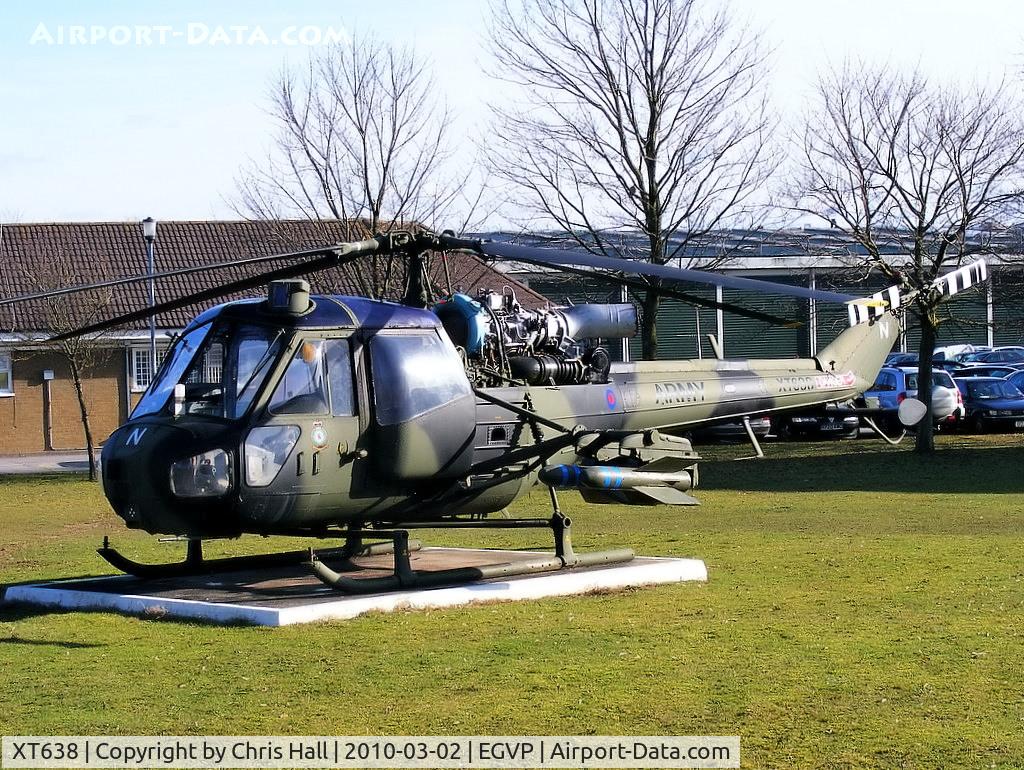 XT638, 1966 Westland Scout AH.1 C/N F9644, Westland Scout AH1 preserved as gate guard at Middle Wallop