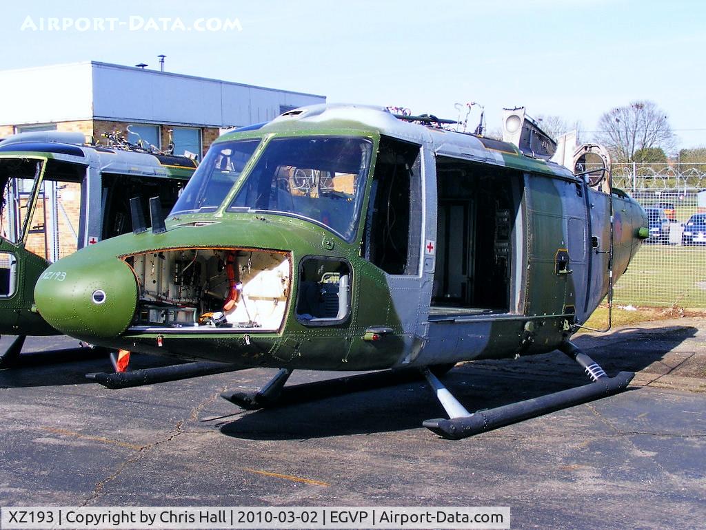 XZ193, 1978 Westland Lynx AH.7 C/N 093, Westland Lynx AH.7 stripped of all useable parts