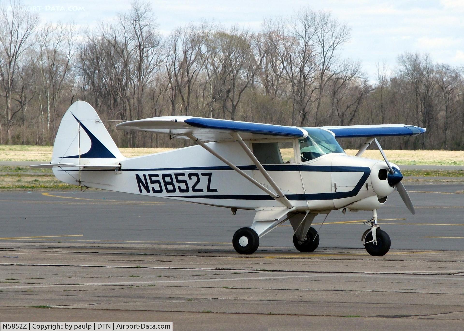N5852Z, 1963 Piper PA-22-108 Colt C/N 22-9708, Parked at Downtown Shreveport.