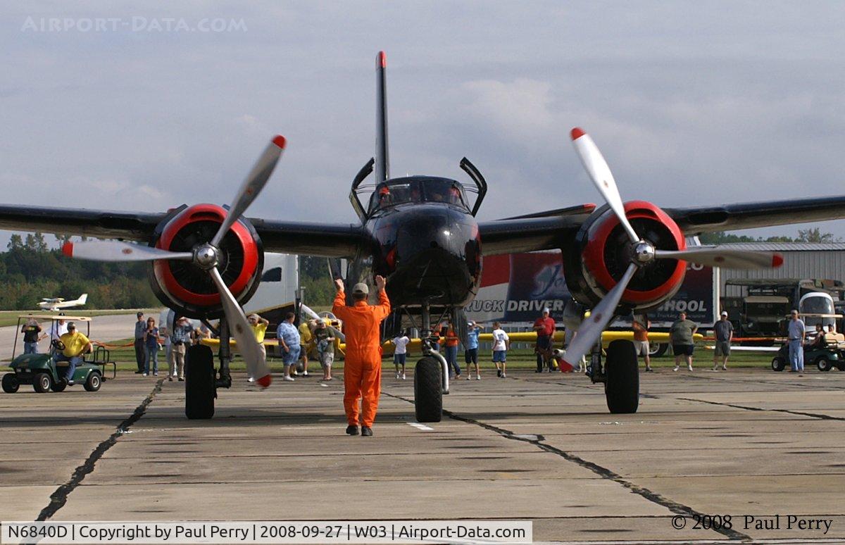 N6840D, 1945 Douglas A-26C Invader C/N 29190, Getting into her spot