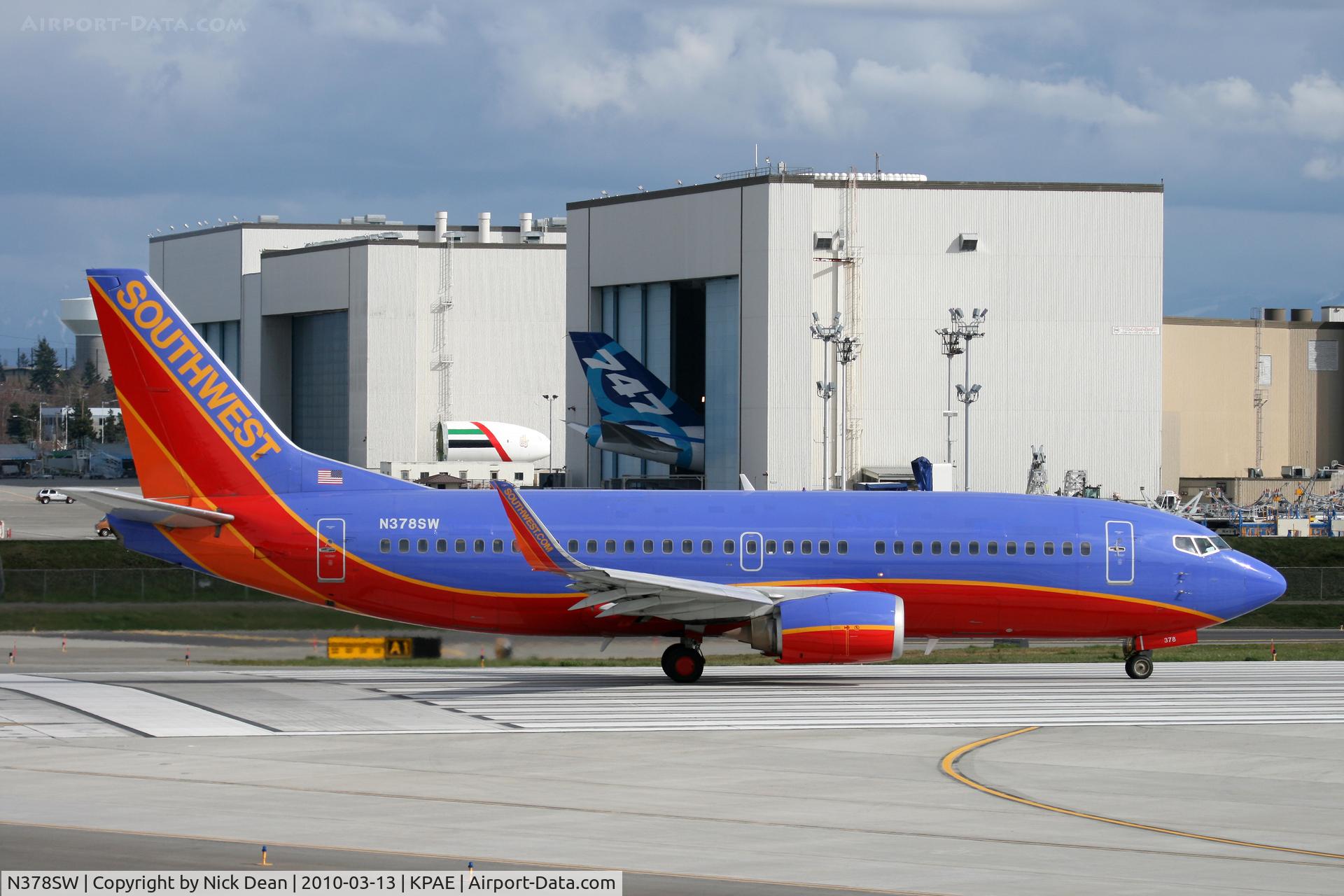 N378SW, 1994 Boeing 737-3H4 C/N 26585, KPAE