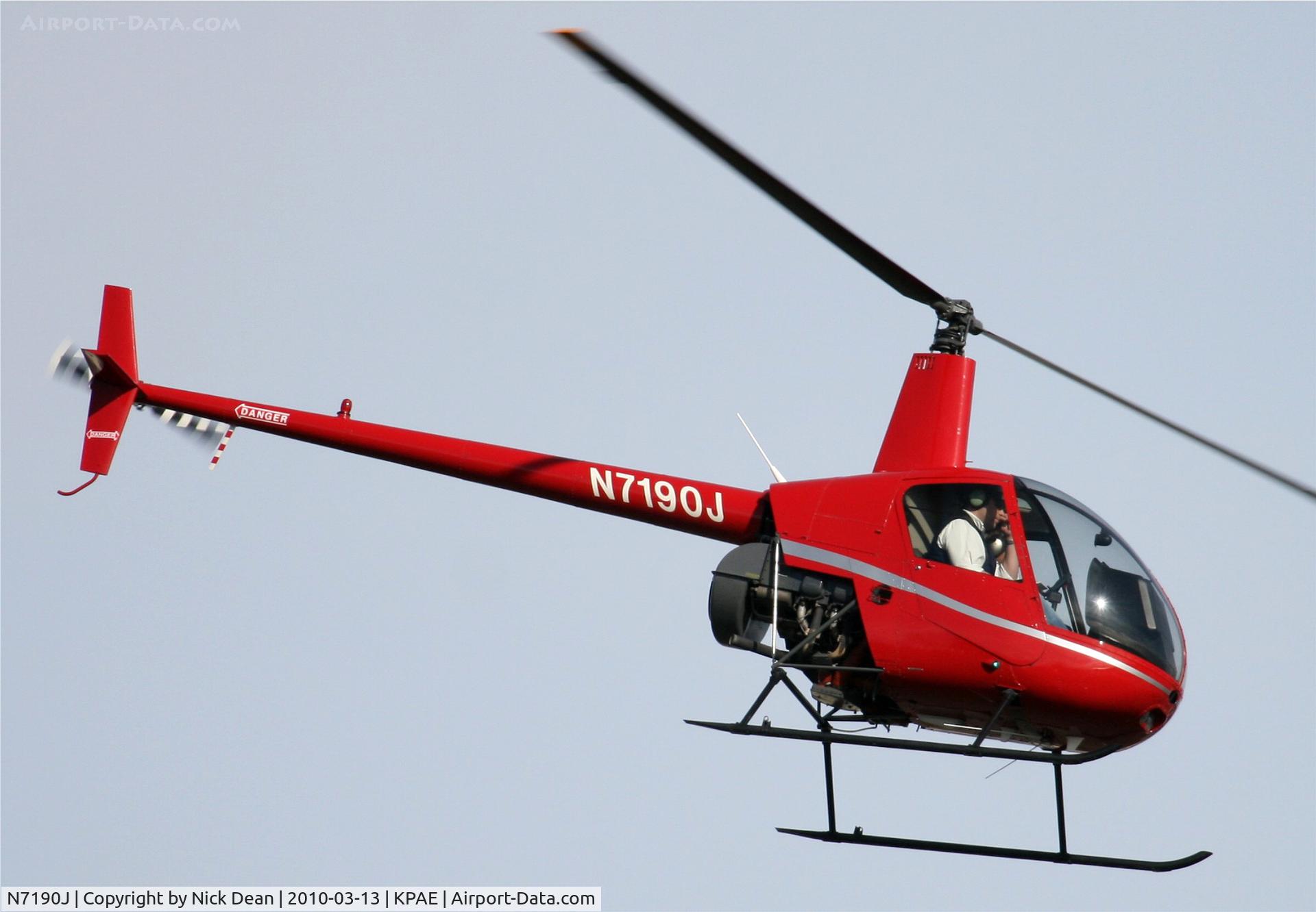 N7190J, 2000 Robinson R22 Beta C/N 3109, KPAE