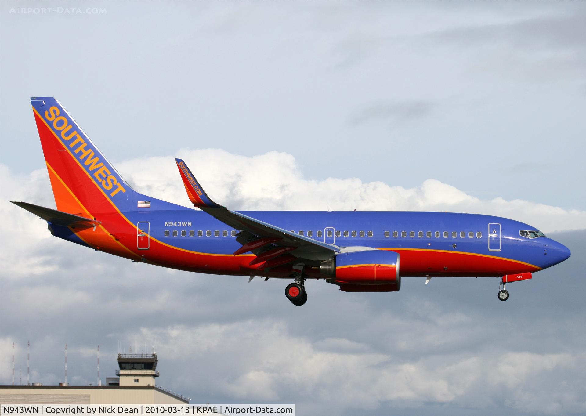 N943WN, 2010 Boeing 737-7H4 C/N 36913, KPAE