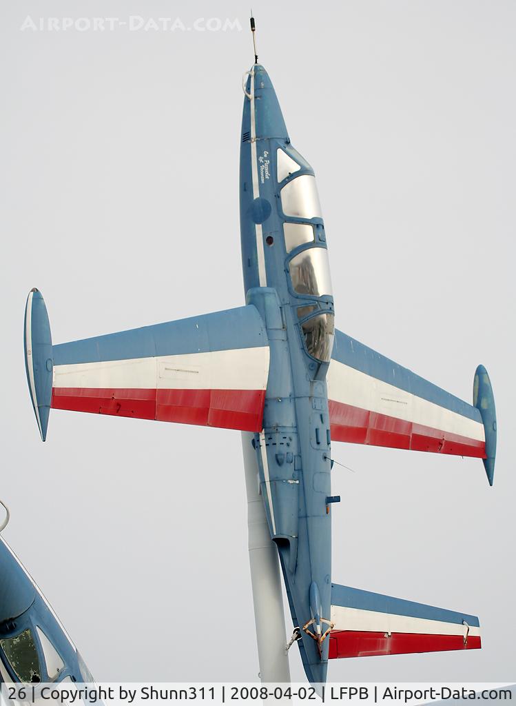 26, Fouga CM-170 Magister C/N 26, Fouga Magister preserved @ Le Bourget Museum on pole