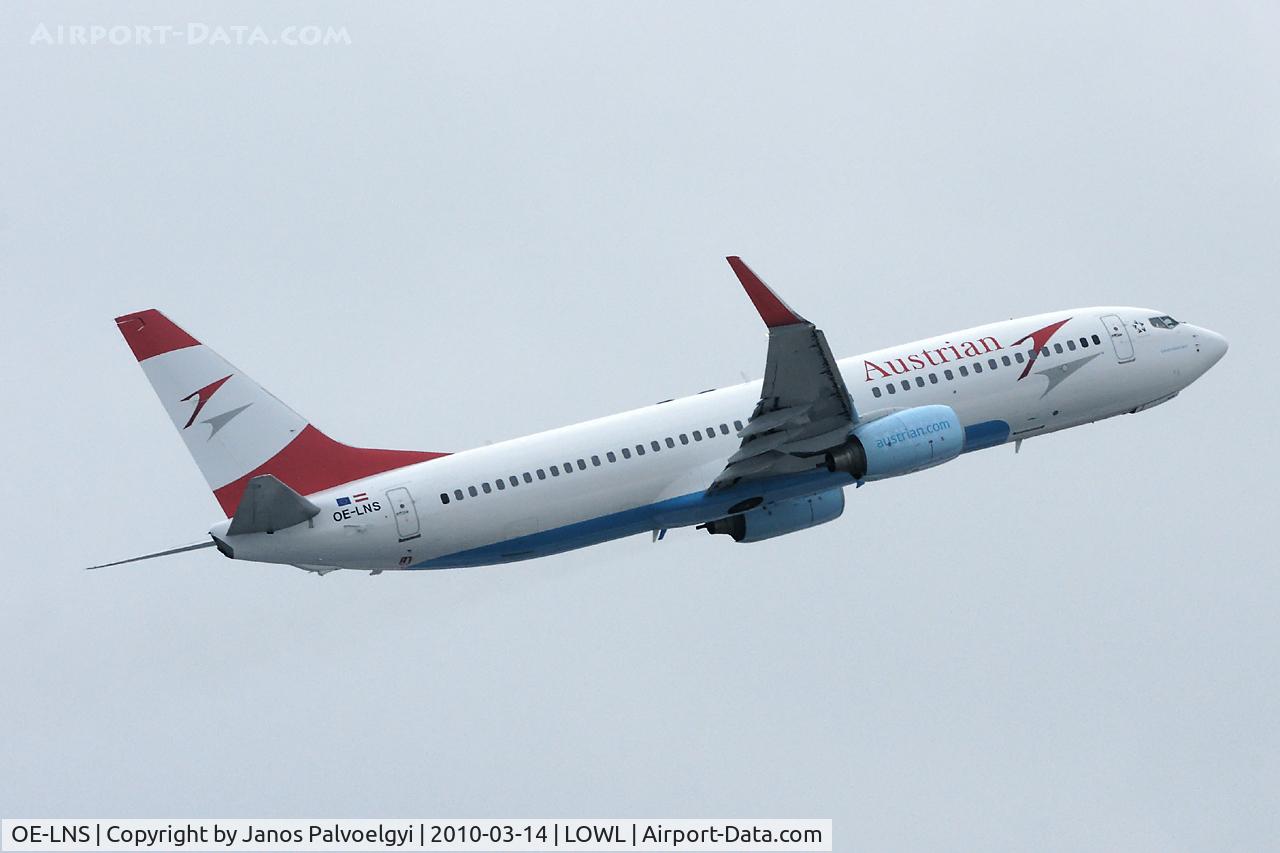OE-LNS, 2005 Boeing 737-8Z9 C/N 34262, Austrian Airlines Boeing B737-8Z9 after take-off to HRG