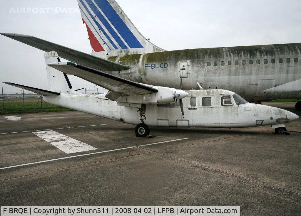 F-BRQE, Aero Commander 680FL Grand Commander C/N 1716-137, Stored at Dugny in bad conditions