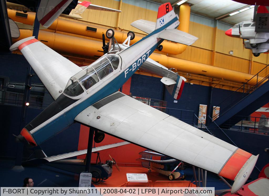 F-BORT, Zlín Z-326 Trener Master C/N 923, Preserved @ Le Bourget Museum