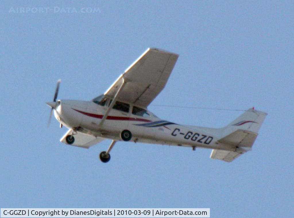 C-GGZD, 2000 Cessna 172R C/N 17280927, Vaughan ON