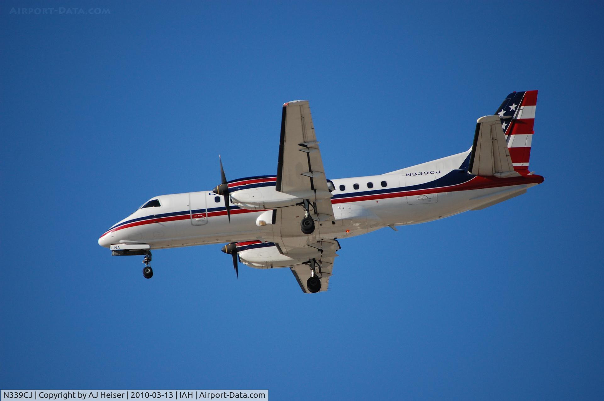 N339CJ, Saab 340B C/N 340B-339, Short final 26L