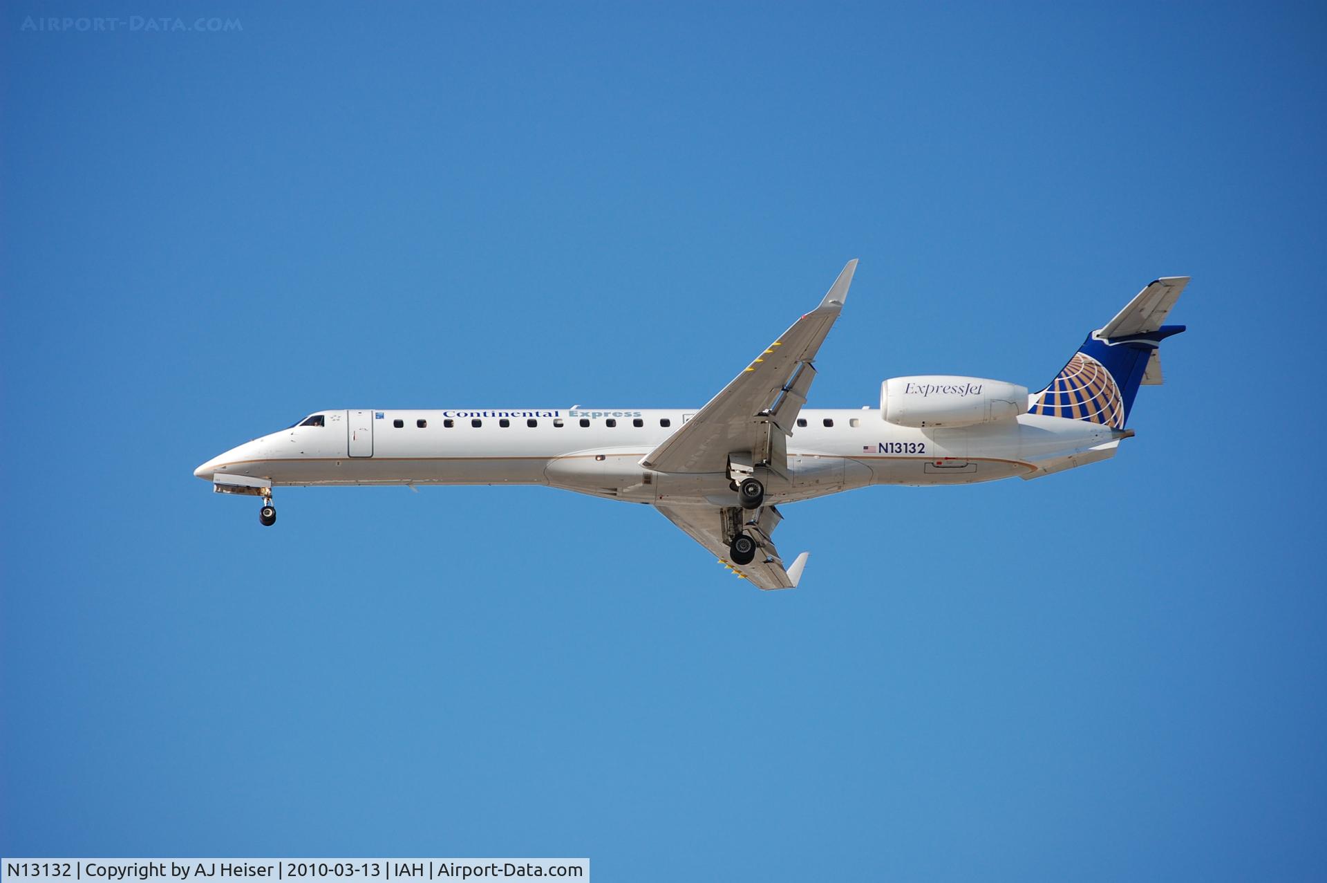 N13132, 2003 Embraer ERJ-145XR (EMB-145XR) C/N 145708, Short final 26L
