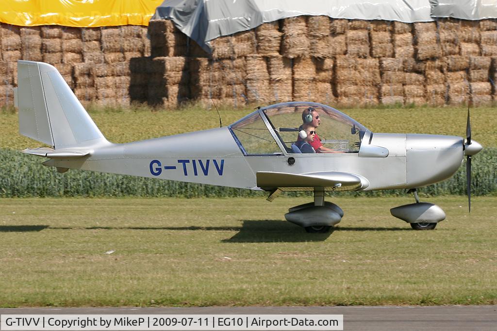 G-TIVV, 2005 Aerotechnik EV-97 Eurostar C/N PFA 315-14435, Arriving on Runway 11.