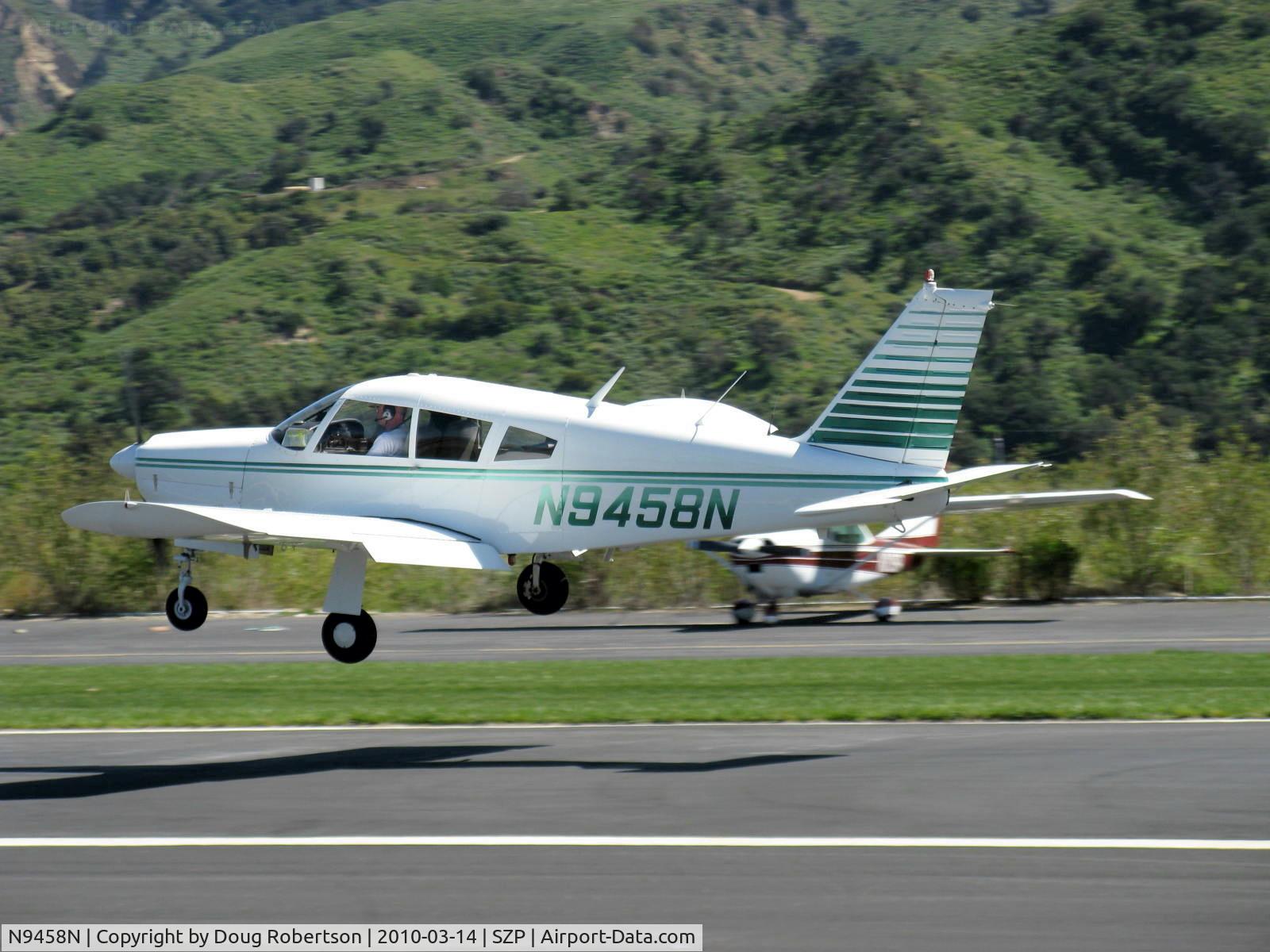 N9458N, 1969 Piper PA-28R-200 Arrow C/N 28R-35174, 1969 Piper PA-28R-200 ARROW 200, Lycoming IO-360-B1E 200 Hp, landing Rwy 04