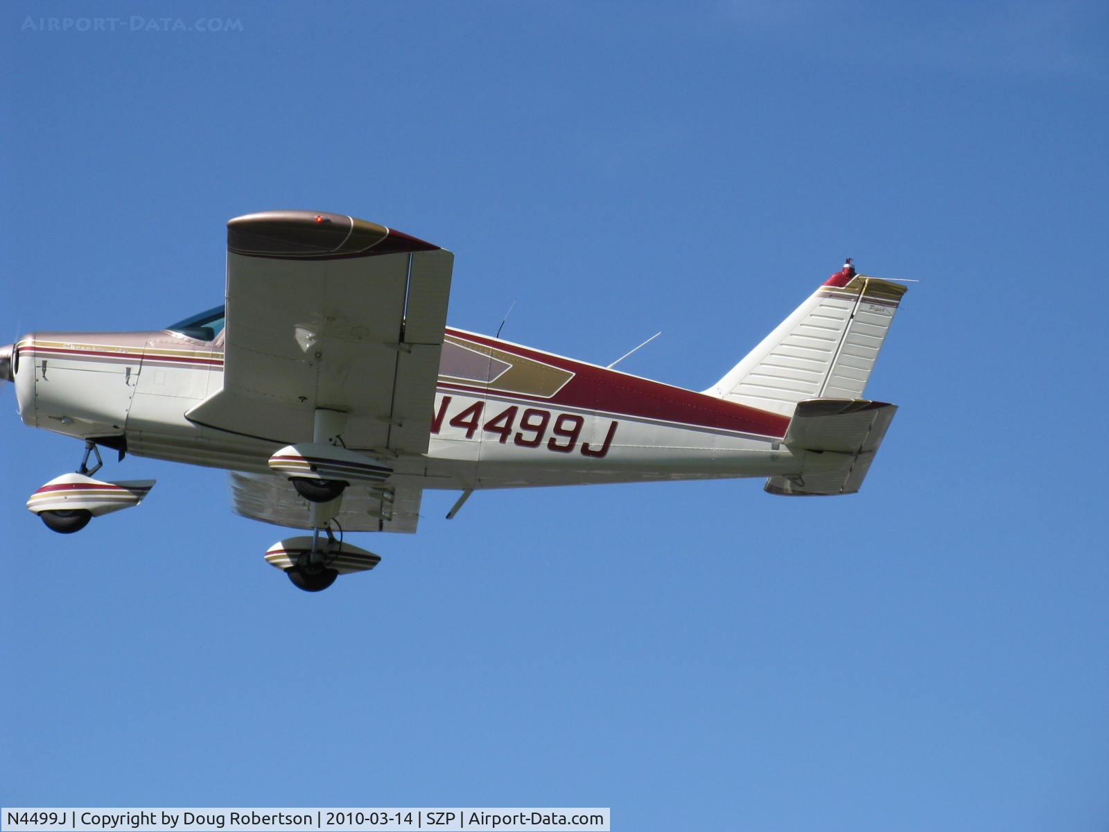 N4499J, 1967 Piper PA-28-140 Cherokee C/N 28-22920, 1967 Piper PA-28-140, Lycoming O-320-E2A 150 Hp, takeoff climb Rwy 04