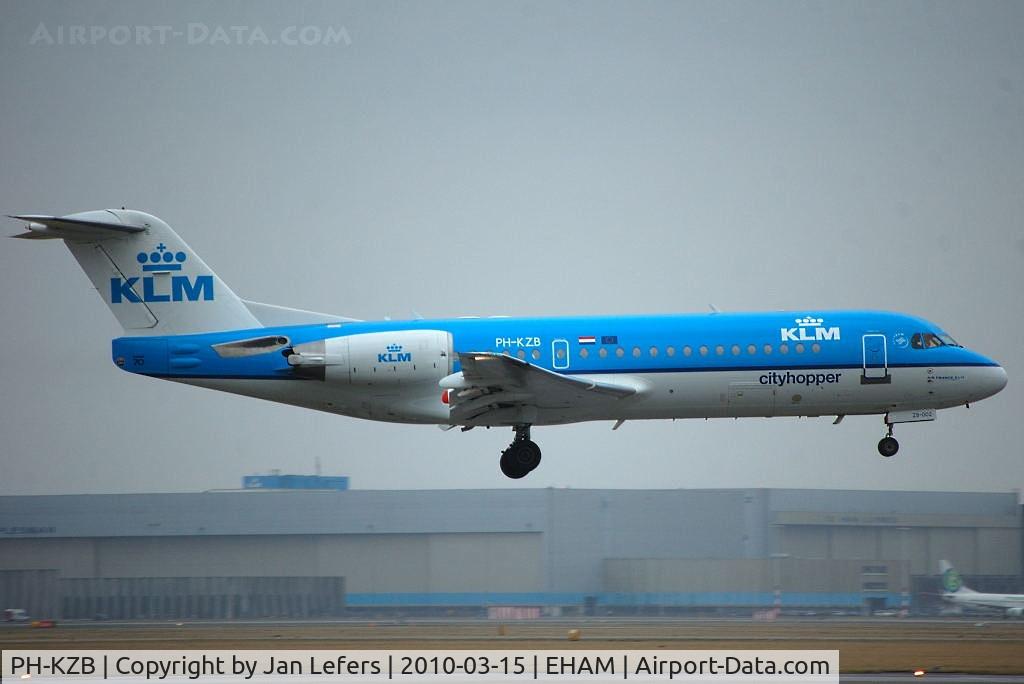 PH-KZB, 1996 Fokker 70 (F-28-070) C/N 11562, Fokker 70 Landing on Schiphol