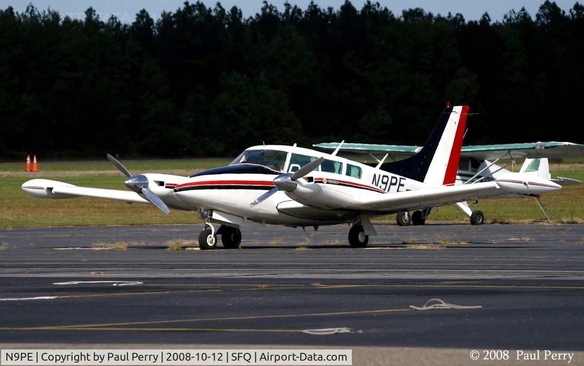 N9PE, 1972 Piper PA-39 Twin Comanche C/R C/N 39-143, Sweet looking twin visiting