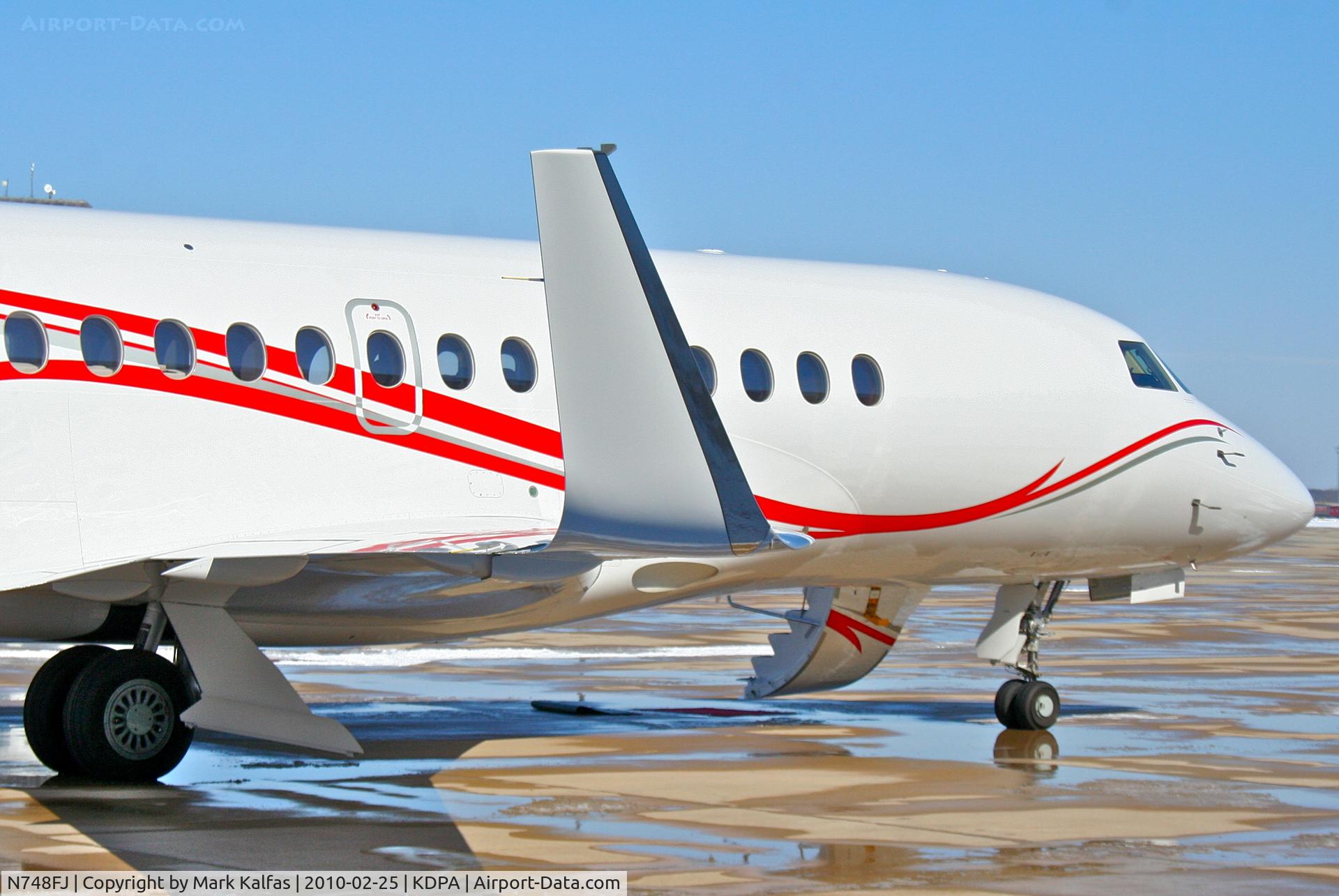 N748FJ, 2008 Dassault Falcon 7X C/N 48, Dassault Aviation FALCON 7X, N748FJ, on the ramp at KDPA after a demo flight.