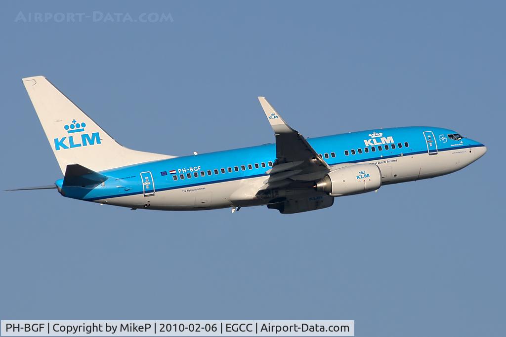 PH-BGF, 2008 Boeing 737-7K2 C/N 30365, Climbing away from 05L.