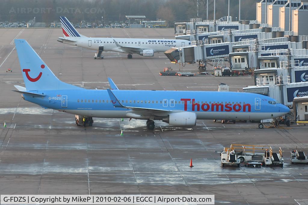 G-FDZS, 2009 Boeing 737-8K5 C/N 35147, Scene down an almost empty T2.