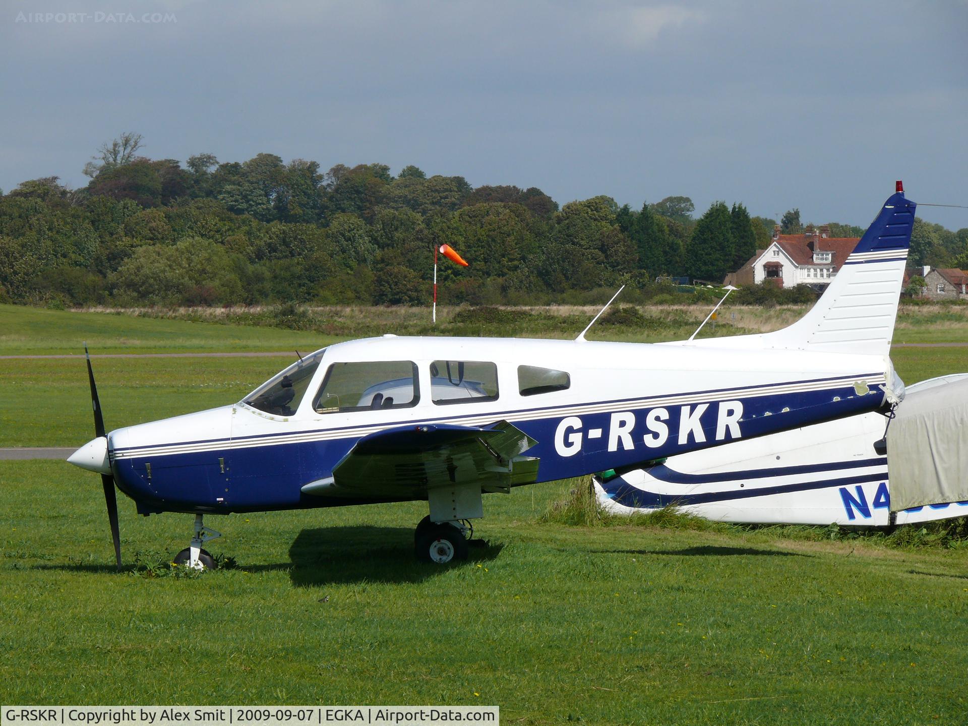 G-RSKR, 1979 Piper PA-28-161 Cherokee Warrior II C/N 28-7916181, Piper Pa28-161 Cherokee Archer II G-RSKR Transport Command