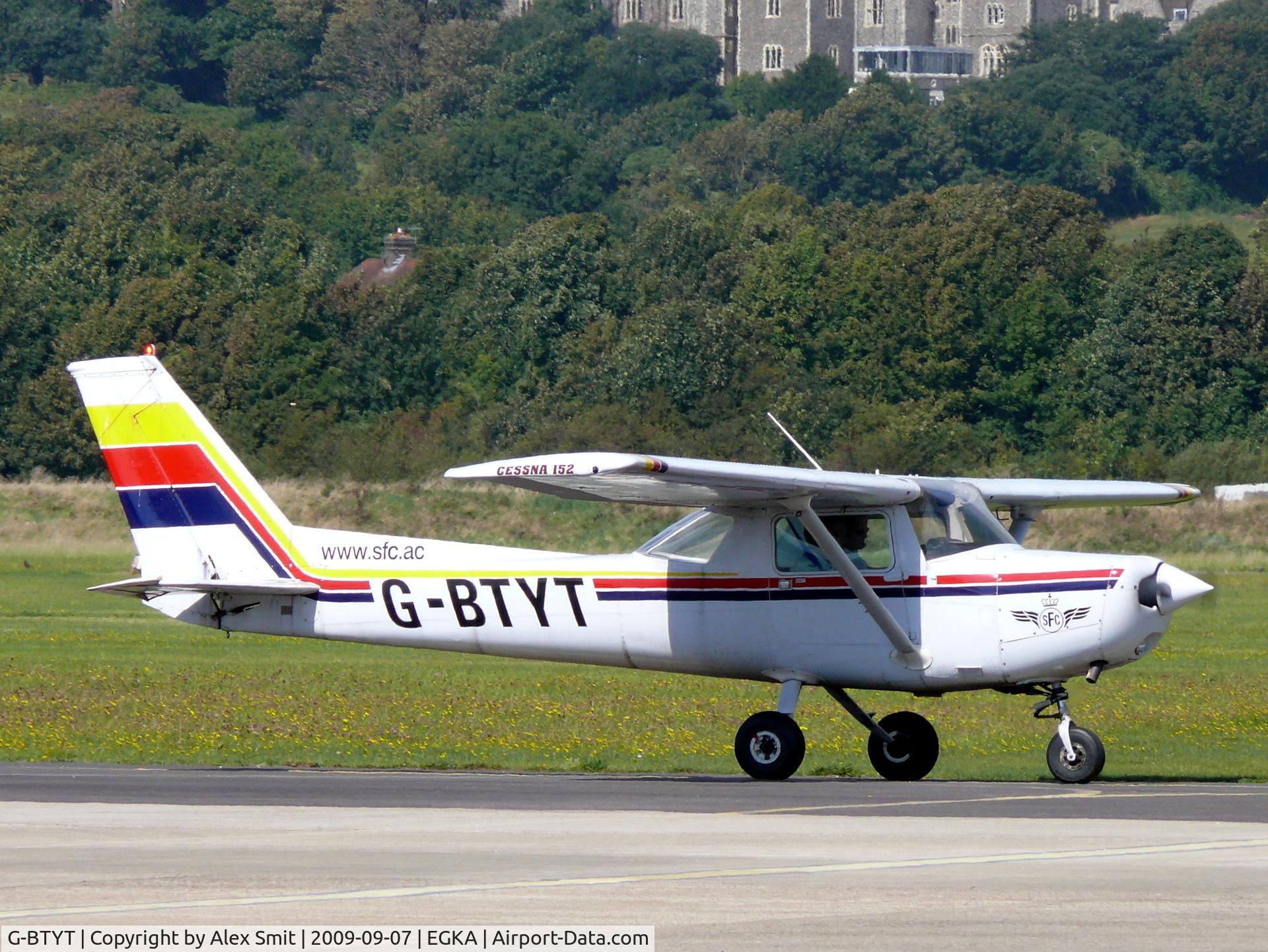 G-BTYT, 1978 Cessna 152 C/N 152-80455, Cessna C152 G-BTYT Sussex Flying Club