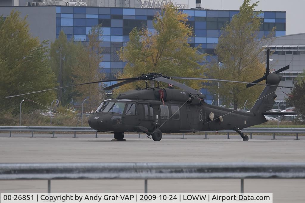 00-26851, 2000 Sikorsky UH-60L Black Hawk C/N 70-2505, US Army-Sikorsky Black Hawk