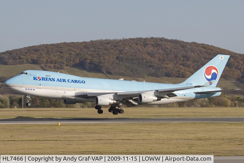 HL7466, 2001 Boeing 747-4B5F/SCD C/N 26413, Korean Air 747-400
